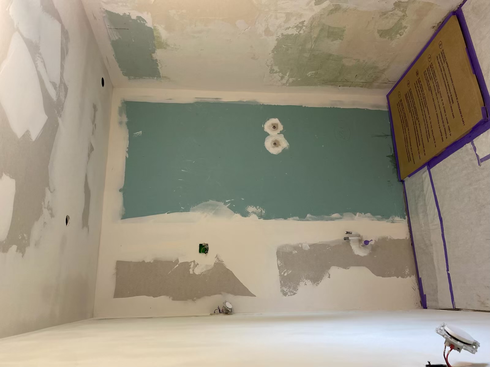 Salle de bain après rénovation — douche italienne